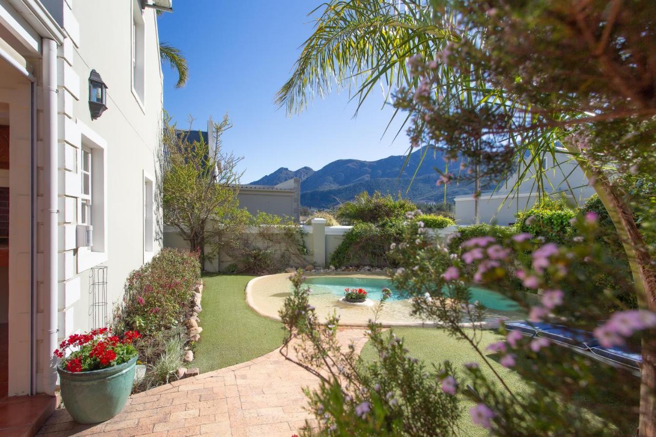 Sunflower Villa In Franschhoek Esterno foto